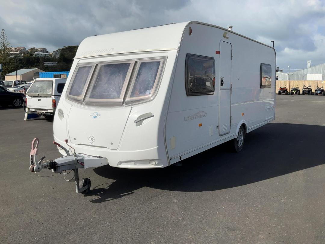 Photo '7' of Lunar Lightning Caravan - Single Photo '7' of Lunar Lightning Caravan - Single