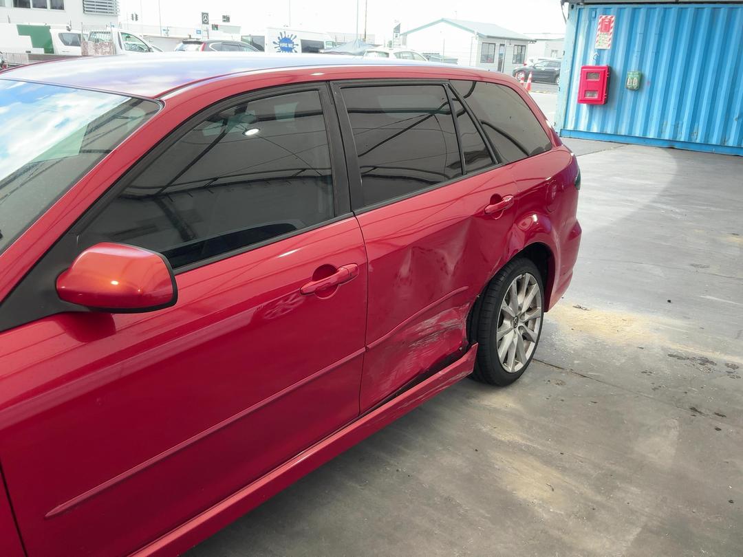 Photo '7' of Mazda Atenza
