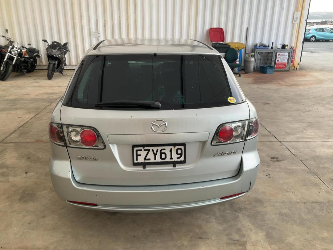 Photo '5' of Mazda Atenza