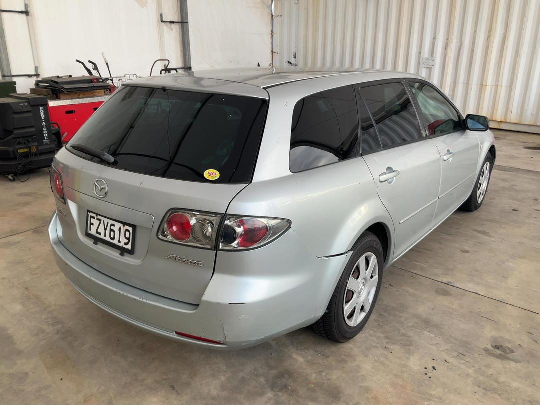 Photo '6' of Mazda Atenza