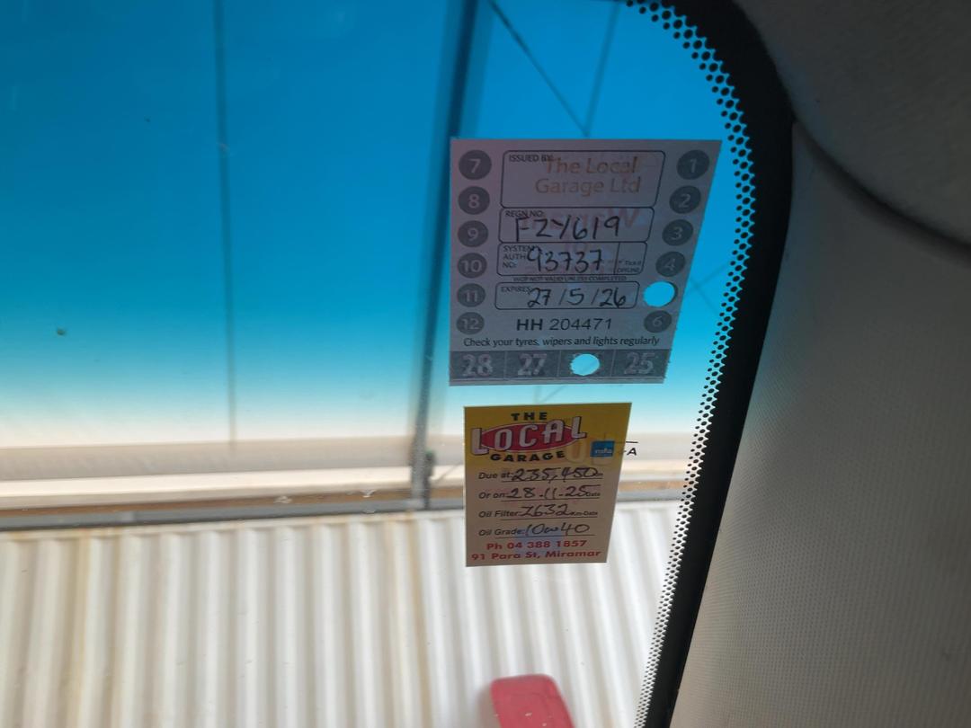 Photo '11' of Mazda Atenza