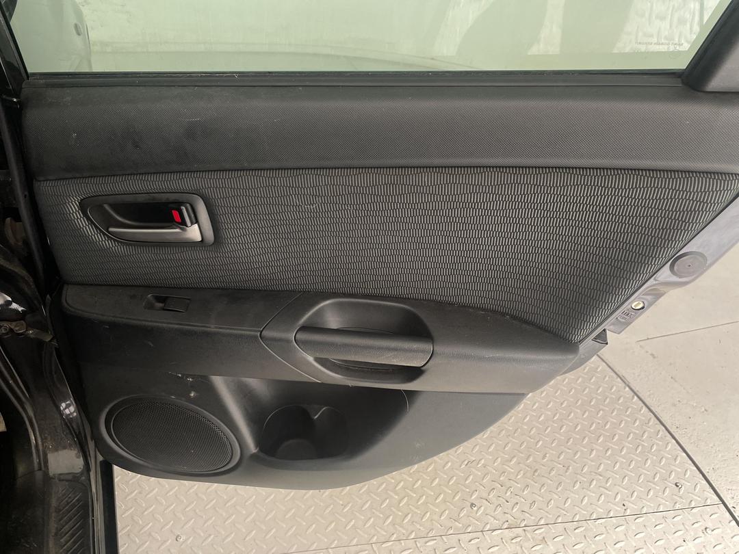 Photo '19' of Mazda Axela