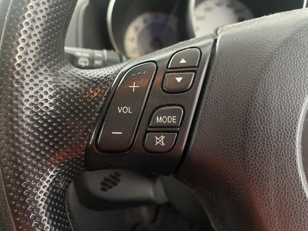Photo '26' of Mazda Axela