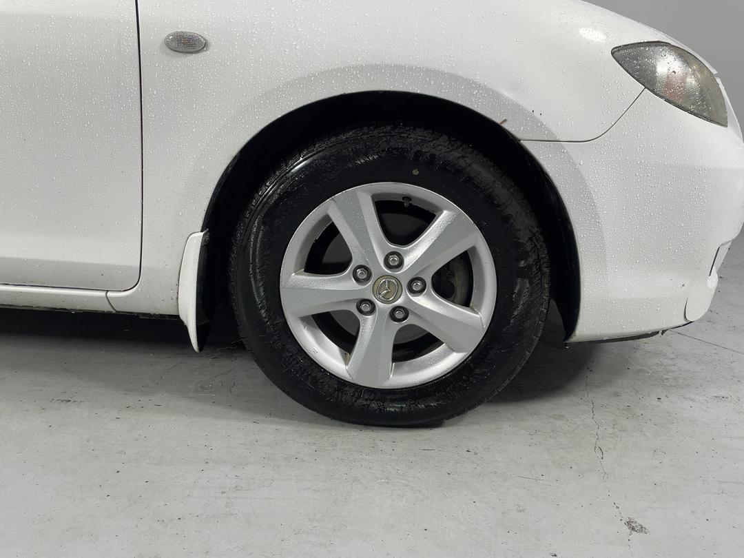Photo '9' of Mazda Axela