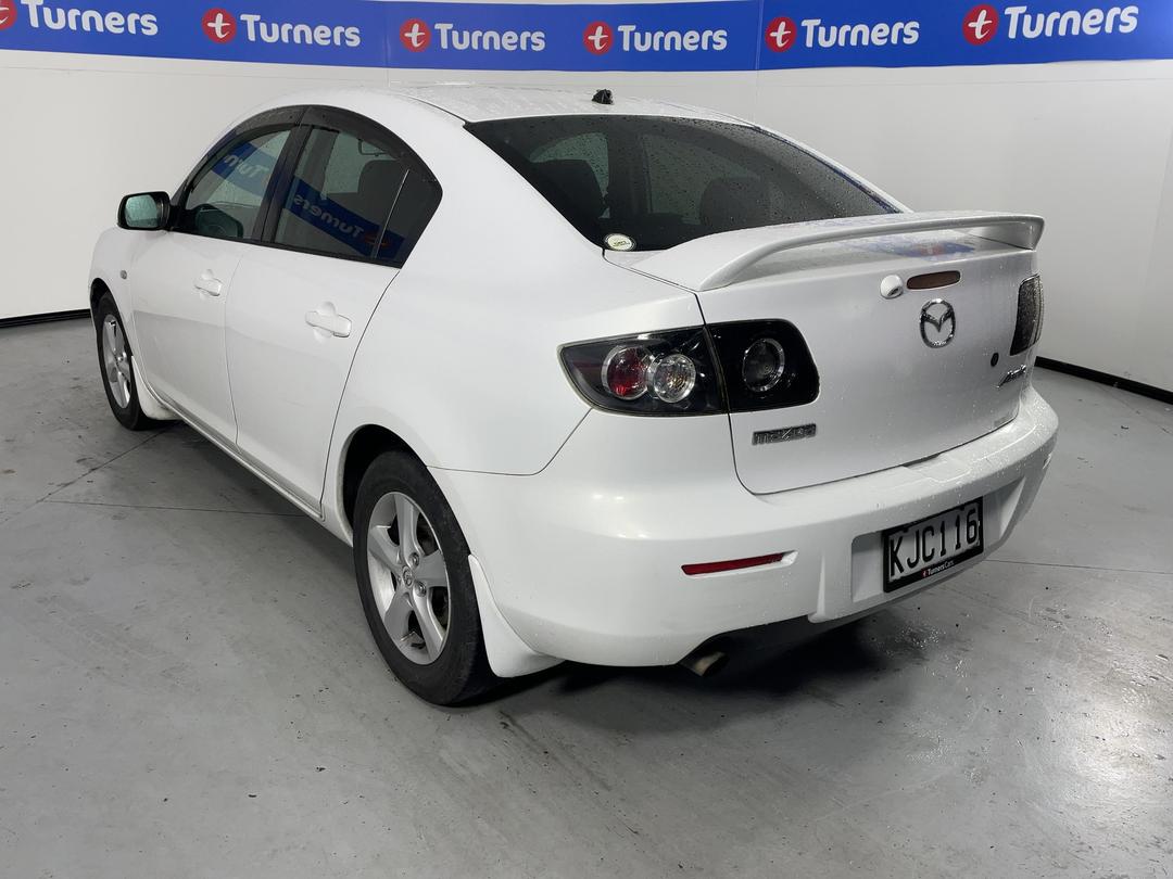 Photo '5' of Mazda Axela