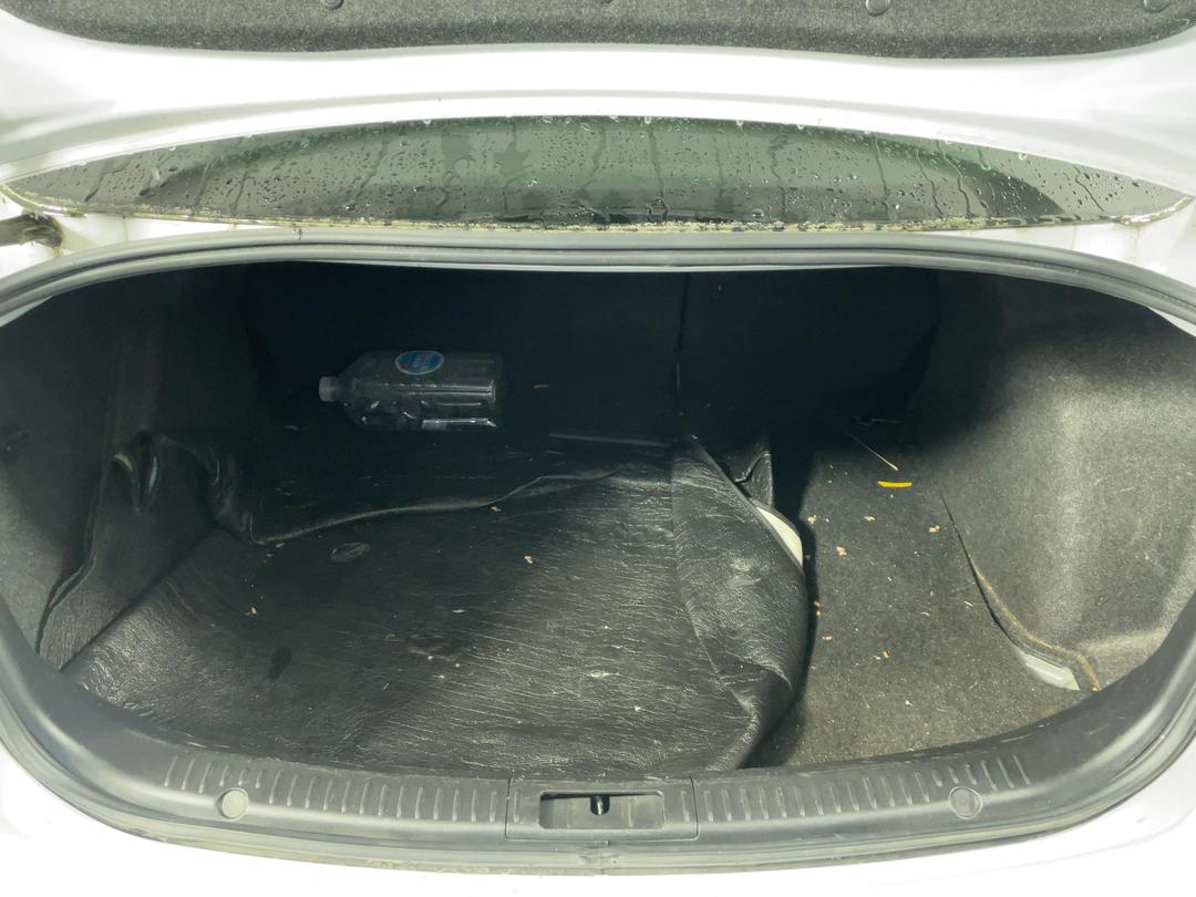 Photo '14' of Mazda Axela