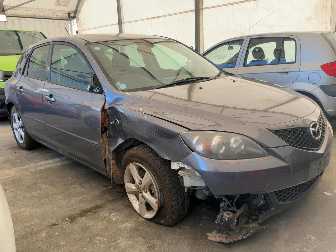 Photo '2' of Mazda Axela