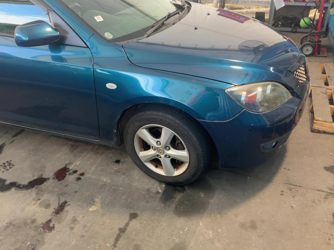 Photo '2' of Mazda Axela