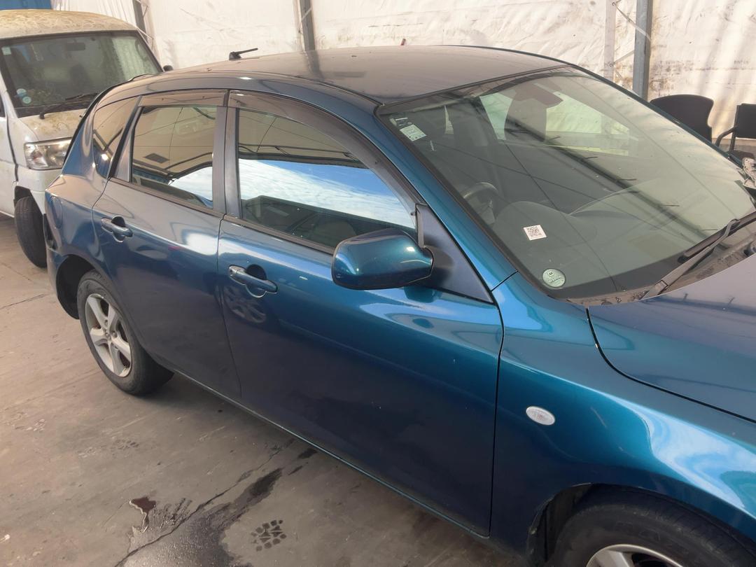 Photo '3' of Mazda Axela