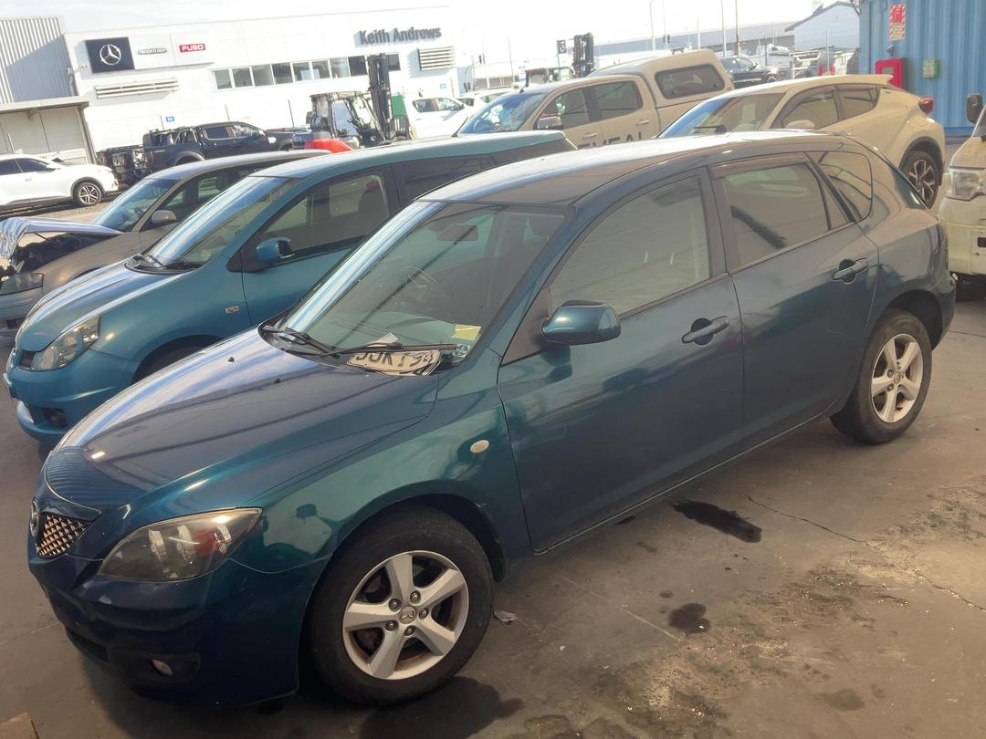 Photo '5' of Mazda Axela