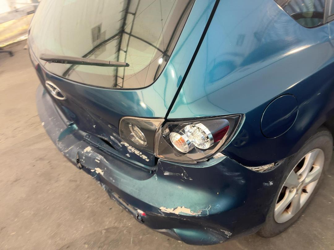 Photo '14' of Mazda Axela