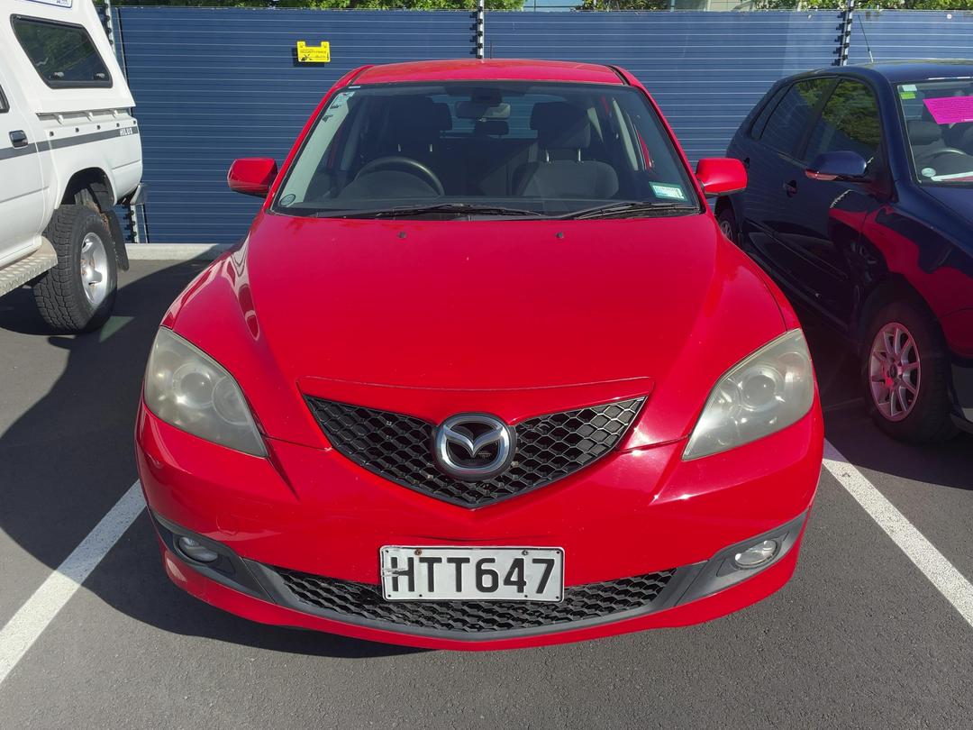 Photo '2' of Mazda Axela Photo '2' of Mazda Axela