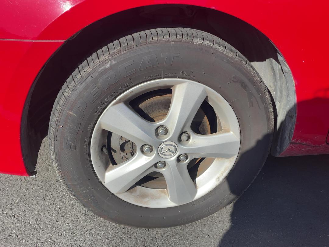 Photo '8' of Mazda Axela Photo '8' of Mazda Axela