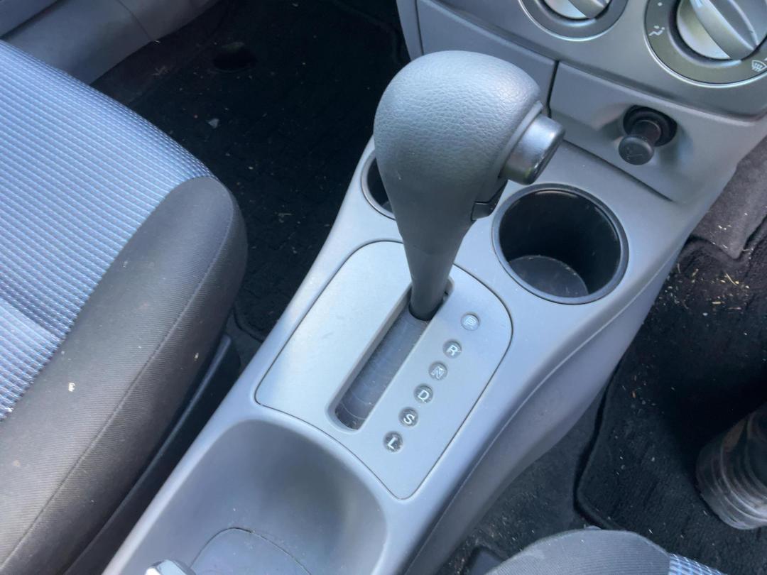 Photo '11' of Mazda Demio