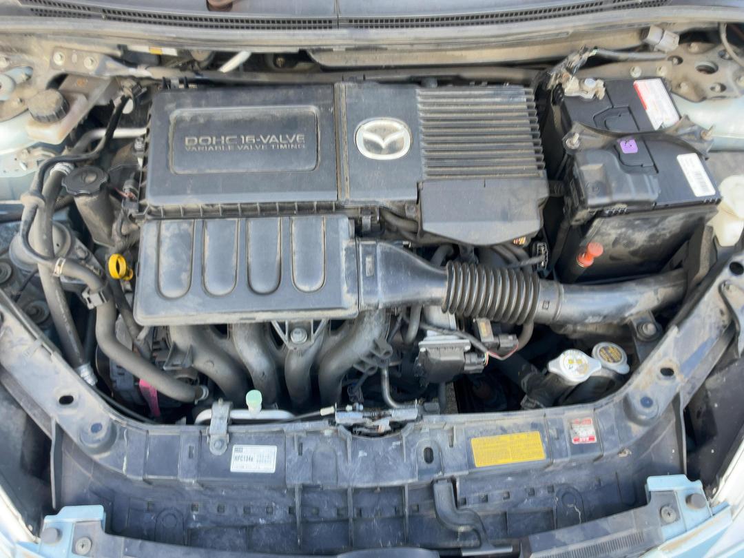 Photo '12' of Mazda Demio