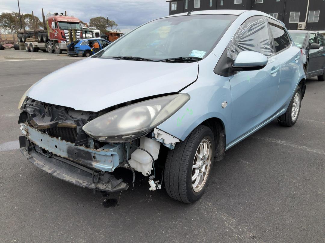 Photo '5' of Mazda Demio