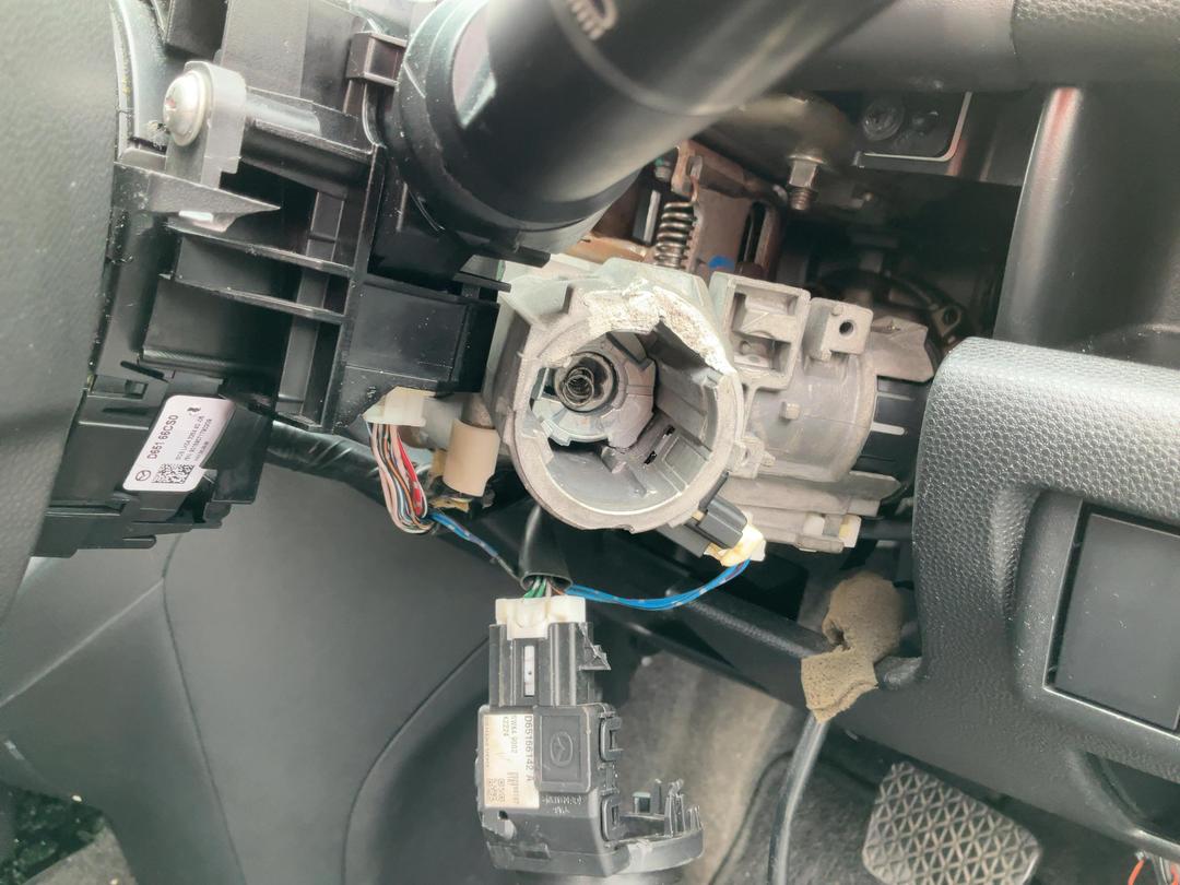 Photo '11' of Mazda Demio