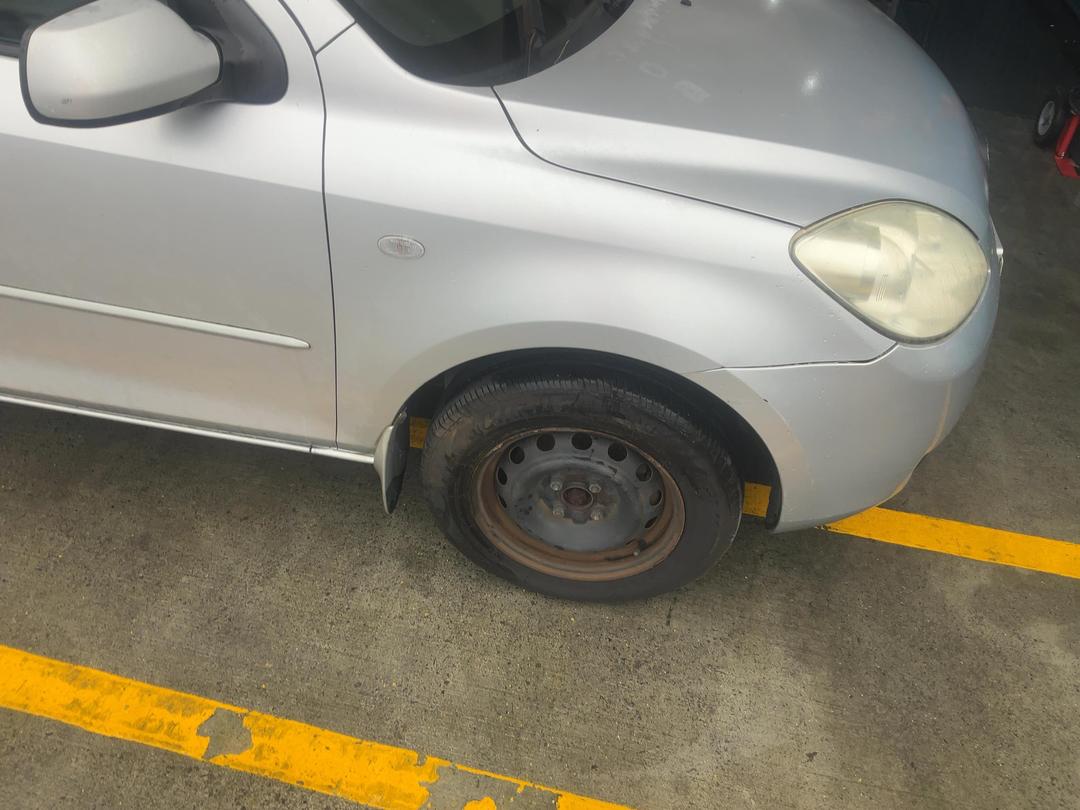 Photo '2' of Mazda Demio