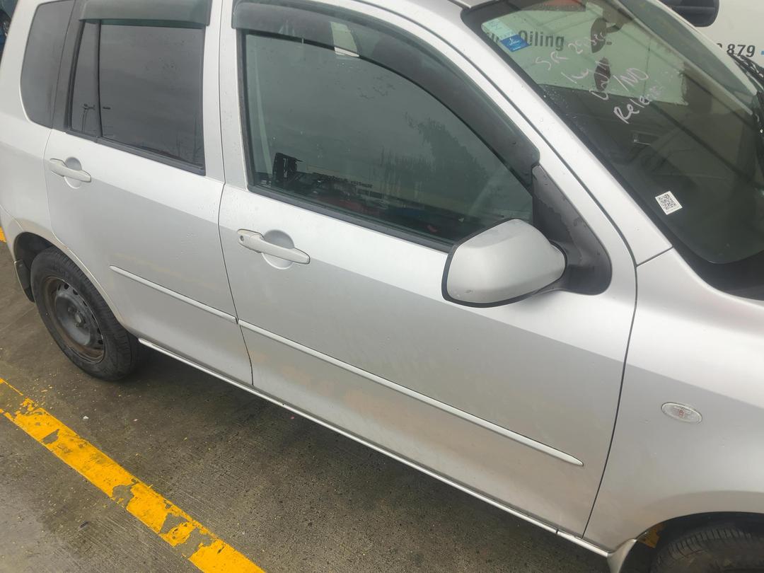 Photo '3' of Mazda Demio