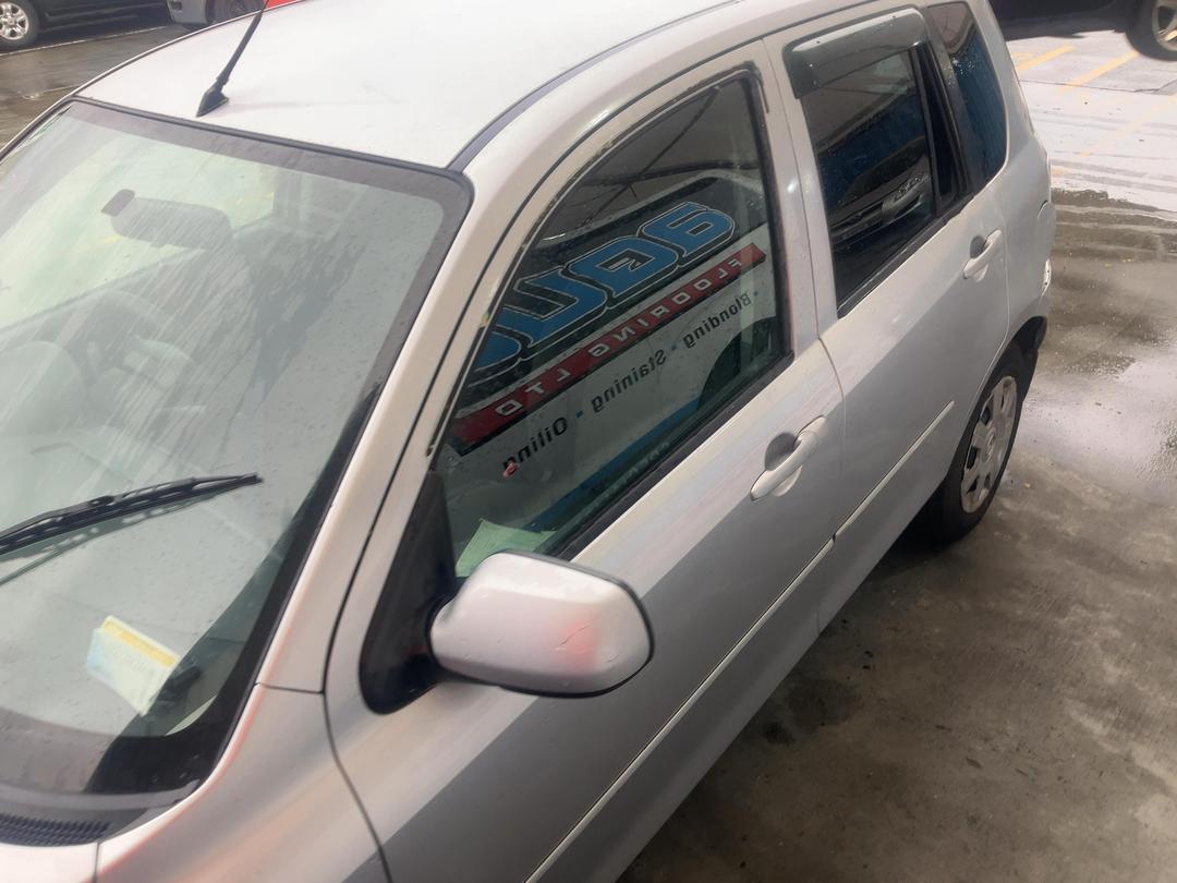 Photo '7' of Mazda Demio