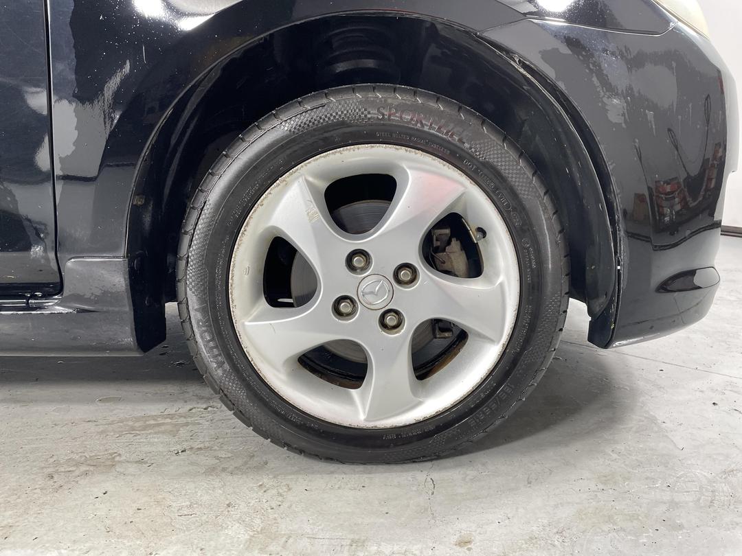 Photo '9' of Mazda Demio