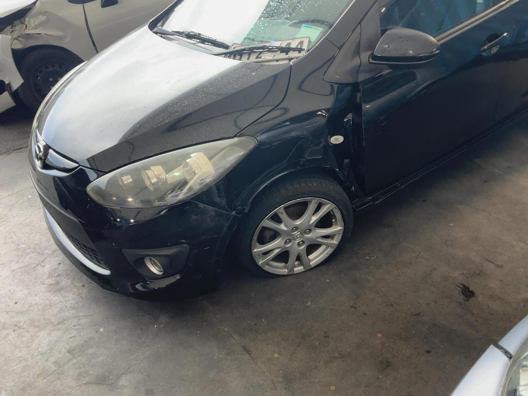 Photo '7' of Mazda Demio Photo '7' of Mazda Demio
