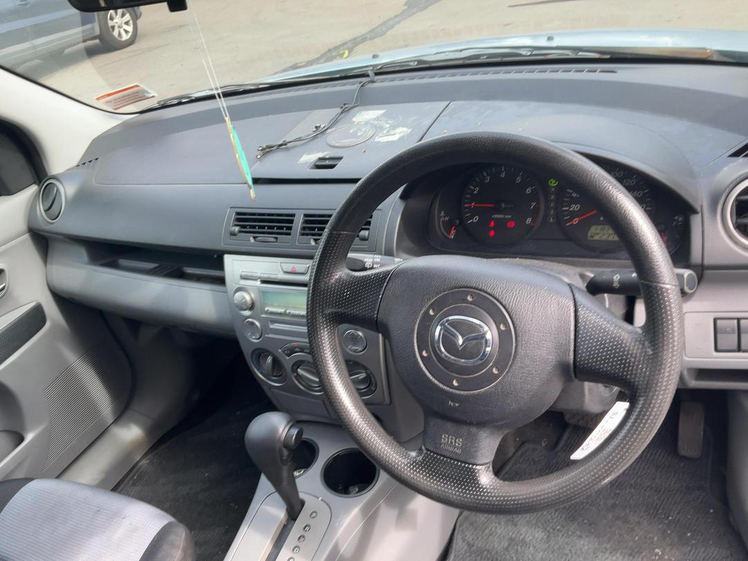 Photo '13' of Mazda Demio