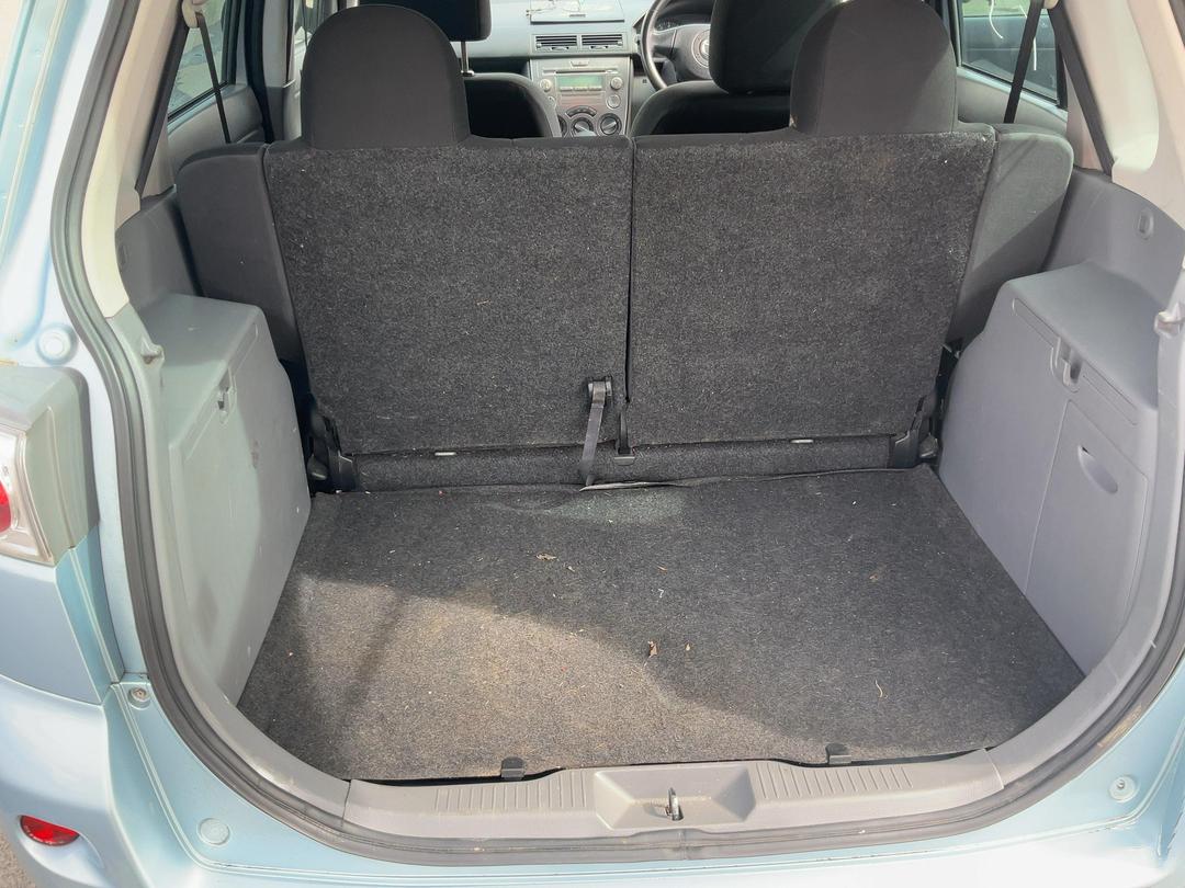 Photo '16' of Mazda Demio