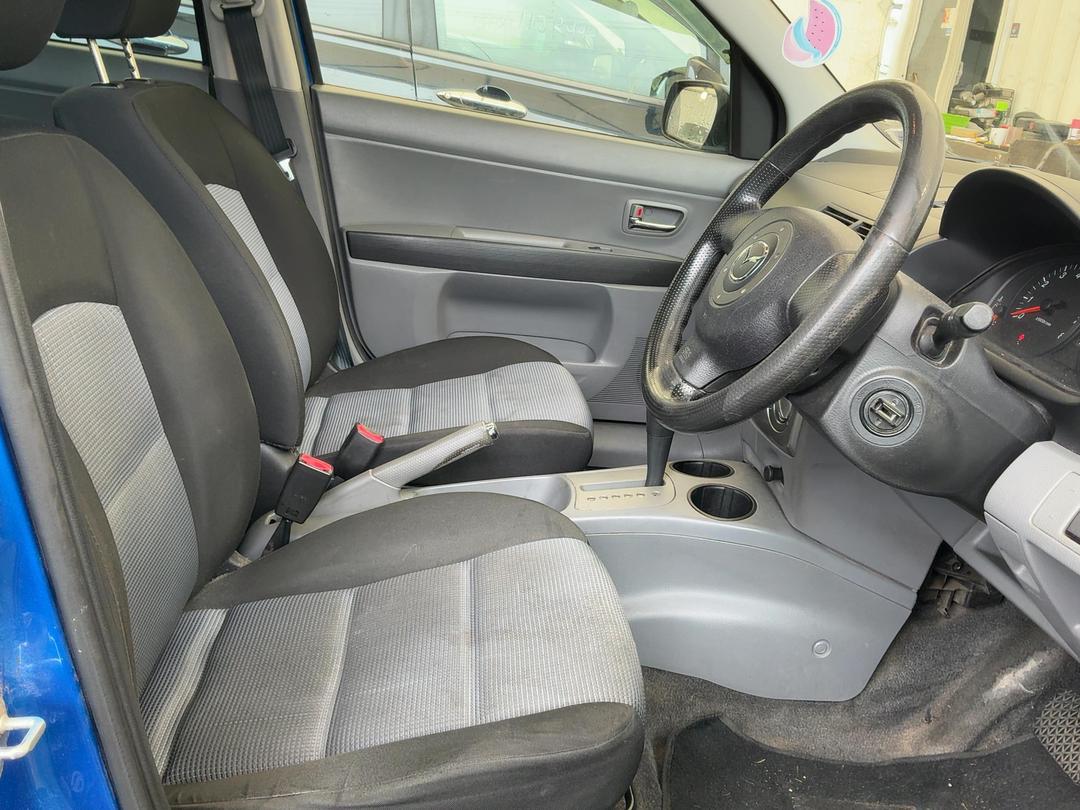 Photo '8' of Mazda Demio Photo '8' of Mazda Demio