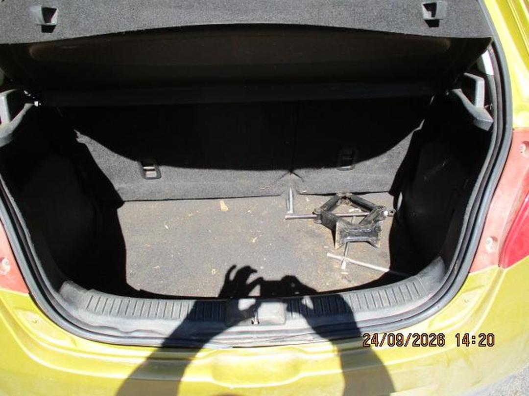 Photo '21' of Mazda Demio Photo '21' of Mazda Demio