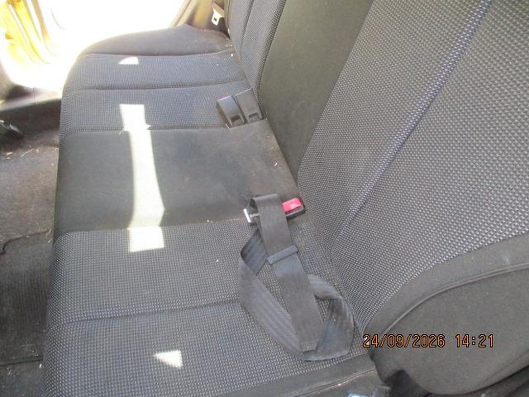 Photo '20' of Mazda Demio Photo '20' of Mazda Demio