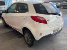 Thumbnail '4' of Mazda Demio
