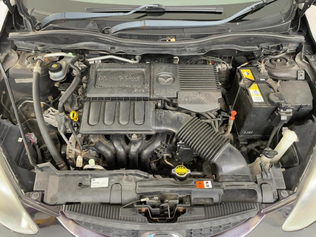 Photo '13' of Mazda Demio