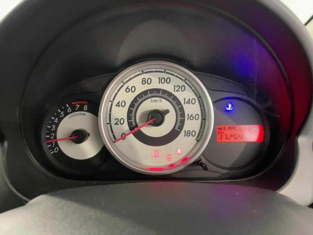 Photo '21' of Mazda Demio