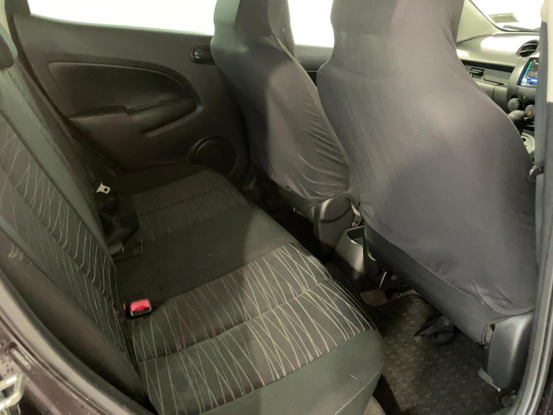 Photo '20' of Mazda Demio