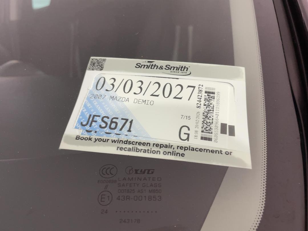 Photo '27' of Mazda Demio