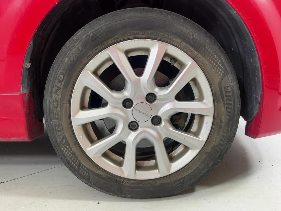 Photo '9' of Mazda Demio