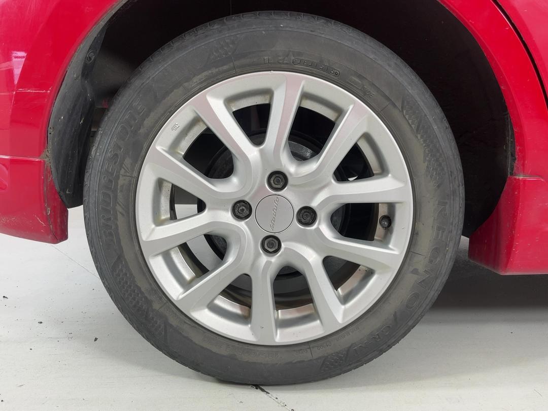 Photo '12' of Mazda Demio