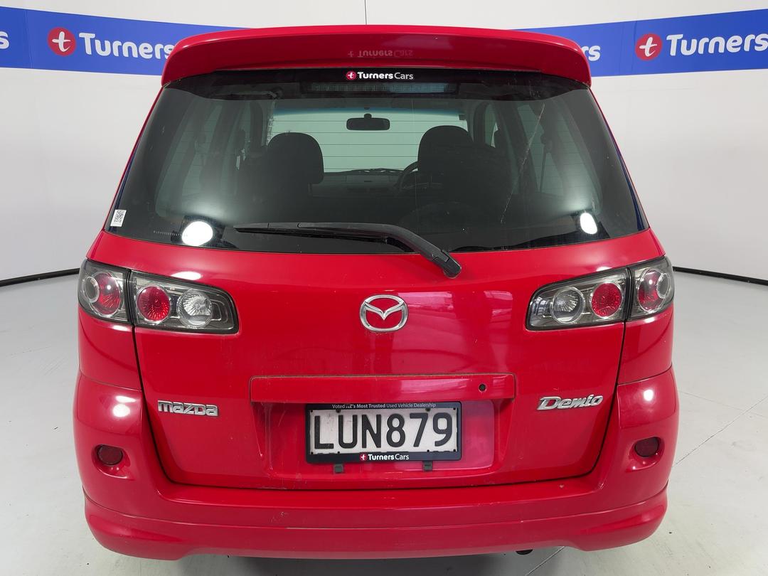 Photo '6' of Mazda Demio
