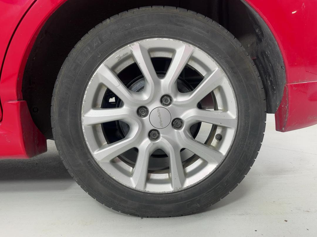 Photo '11' of Mazda Demio