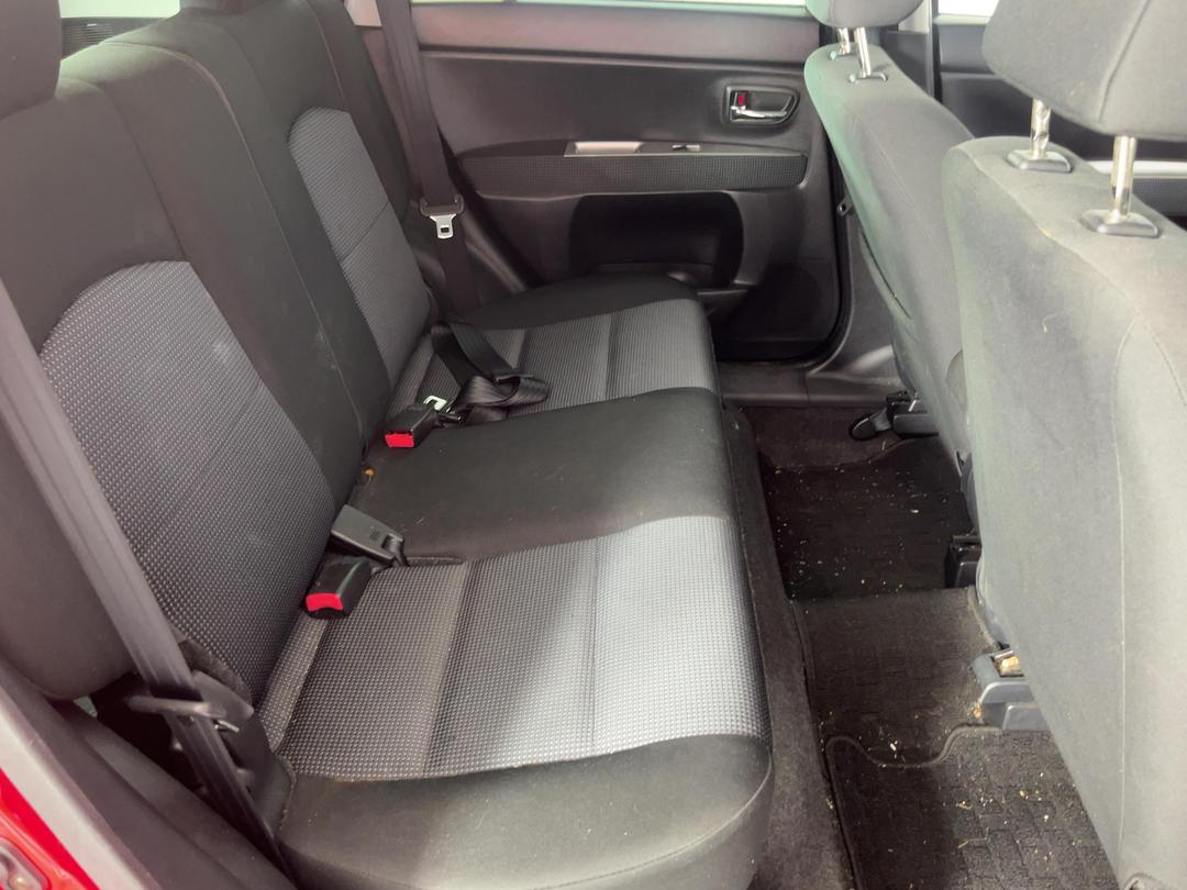 Photo '20' of Mazda Demio