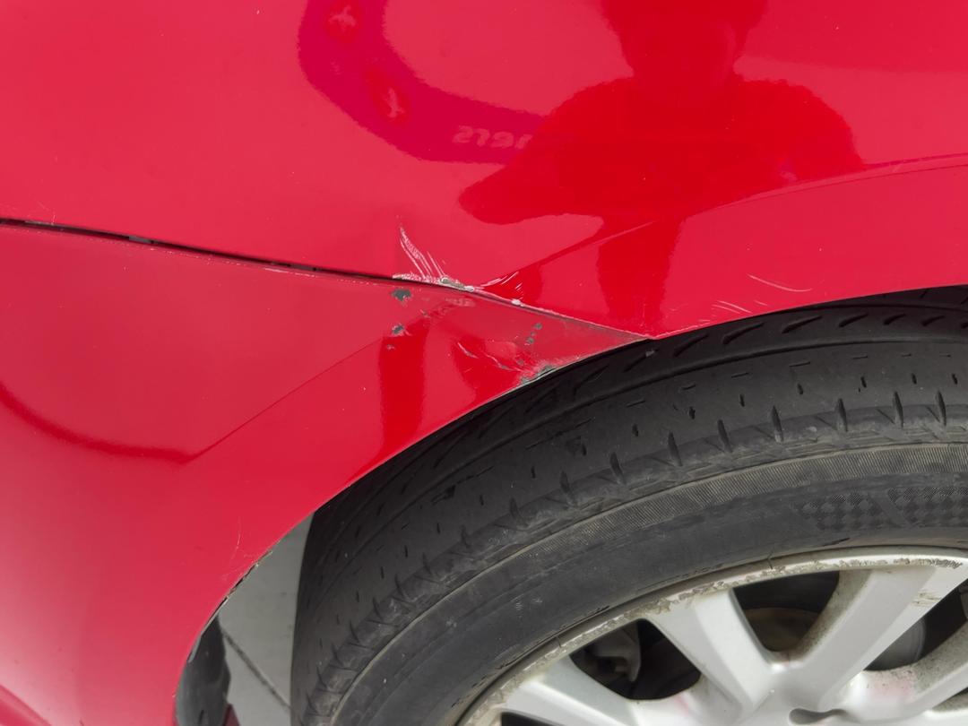 Photo '28' of Mazda Demio