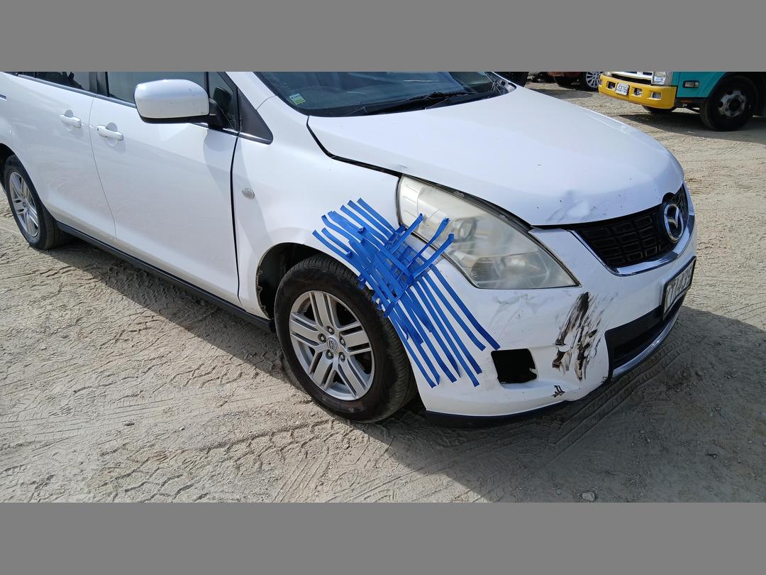 Photo '2' of Mazda MPV