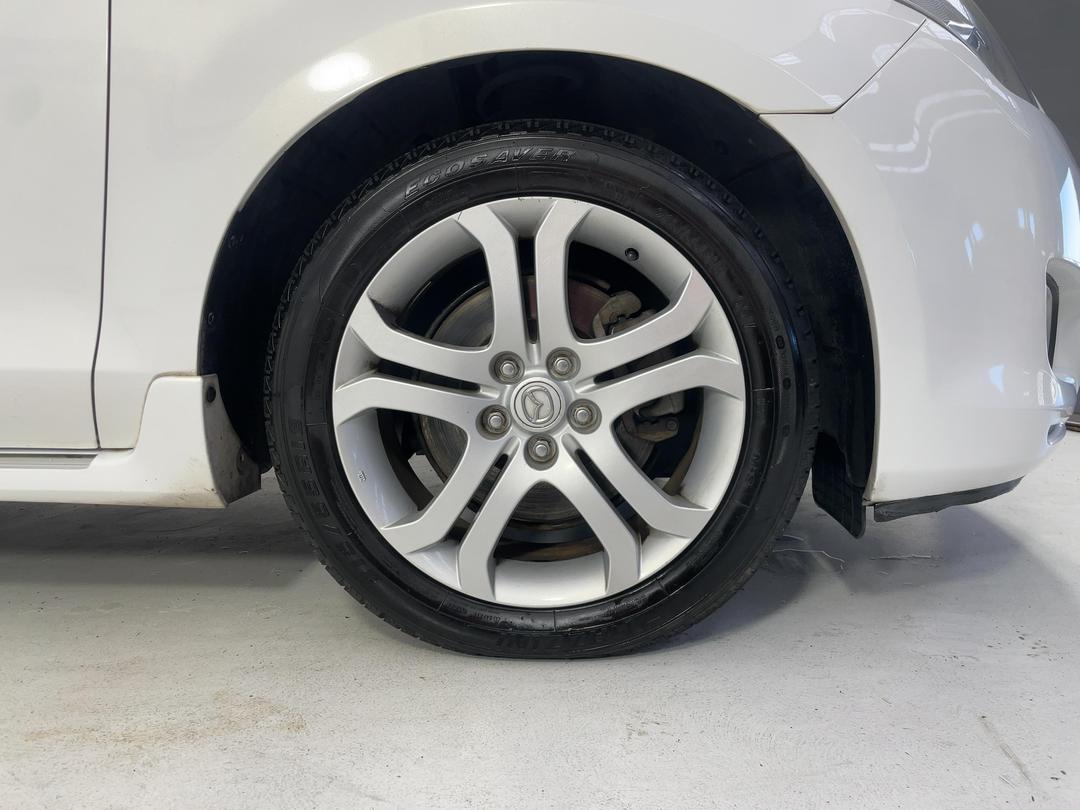 Photo '9' of Mazda MPV