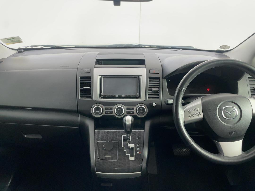 Photo '17' of Mazda MPV