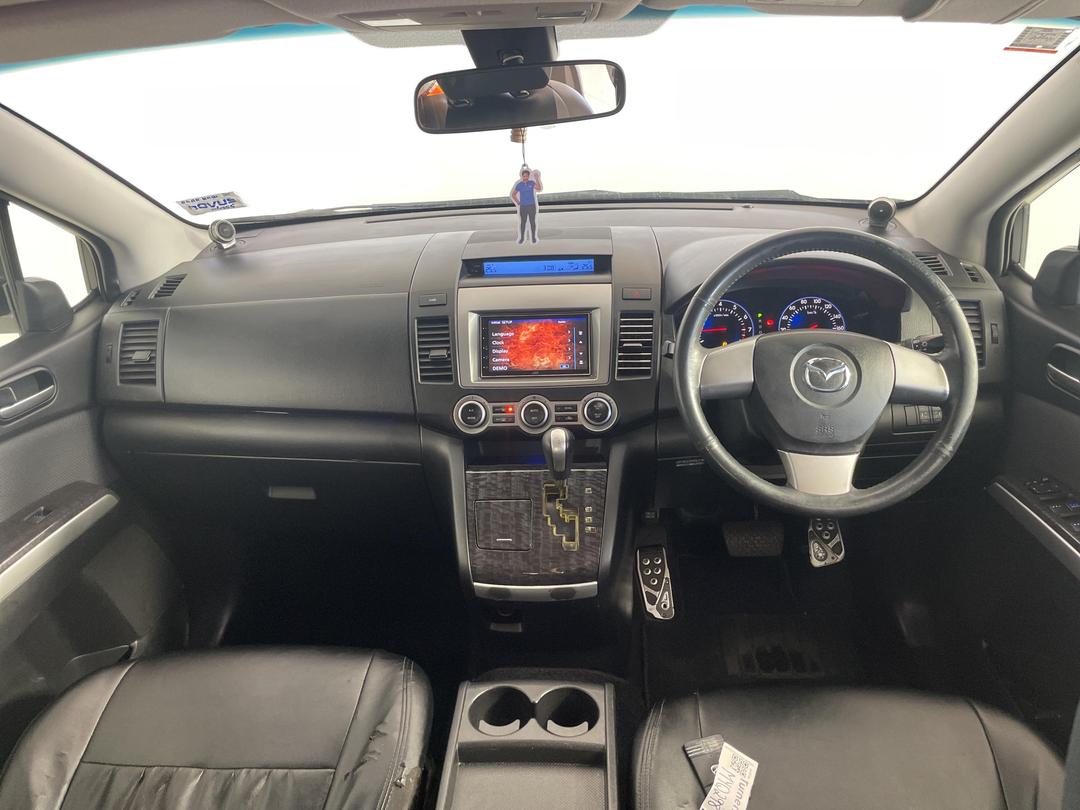 Photo '17' of Mazda MPV