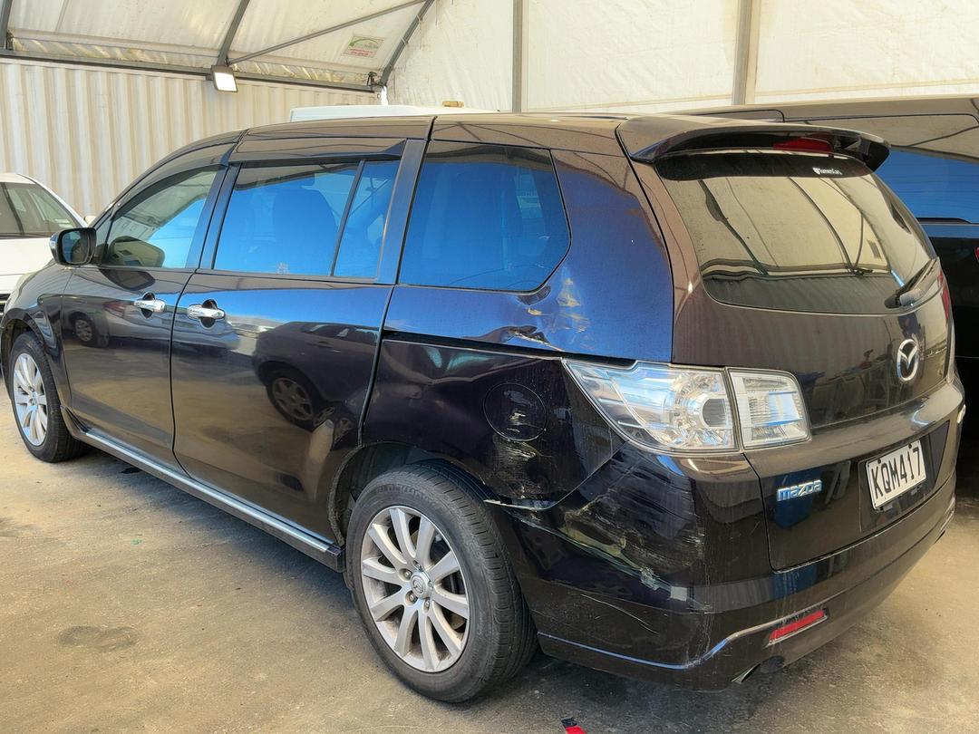 Photo '4' of Mazda MPV Photo '4' of Mazda MPV