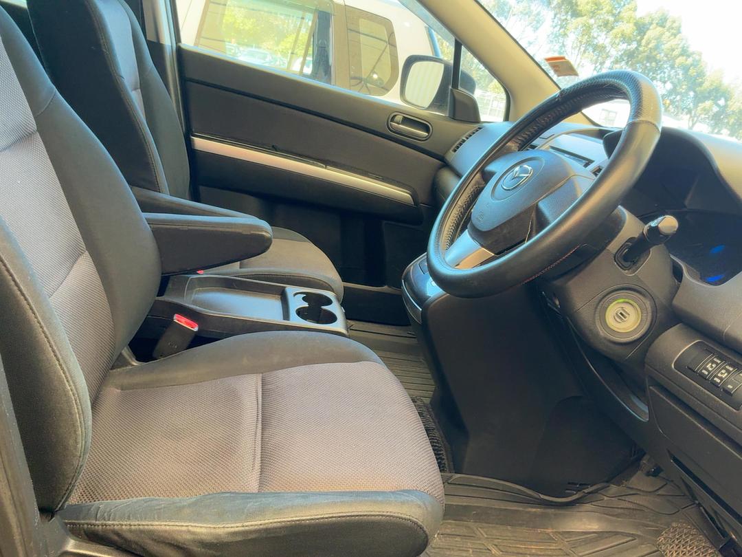 Photo '10' of Mazda MPV Photo '10' of Mazda MPV