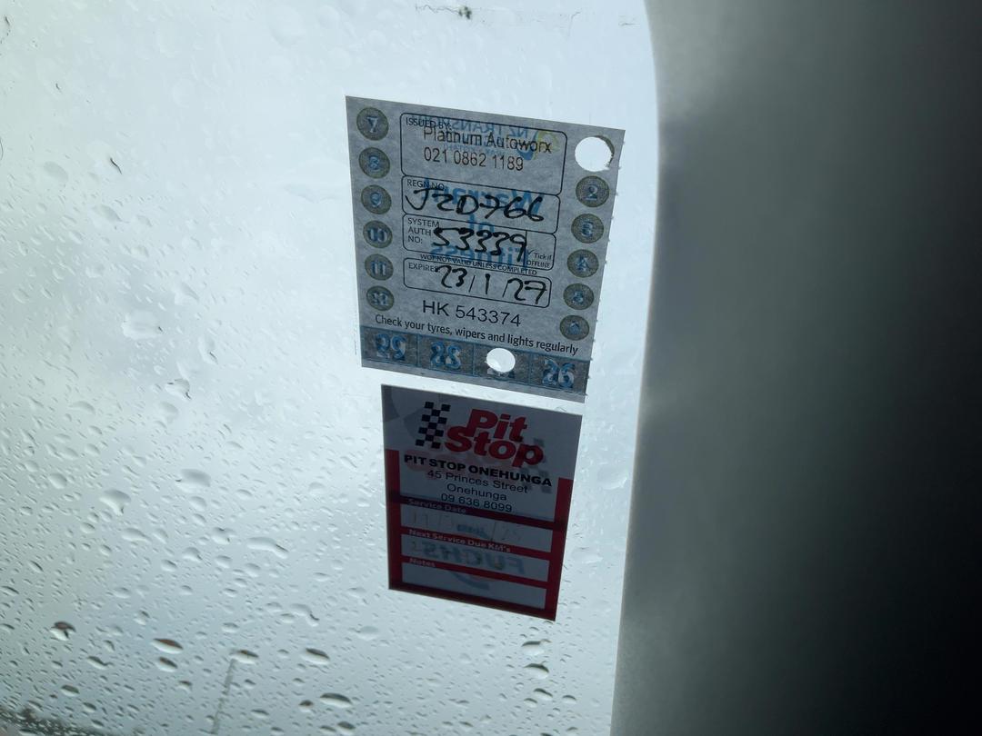 Photo '16' of Mazda Premacy