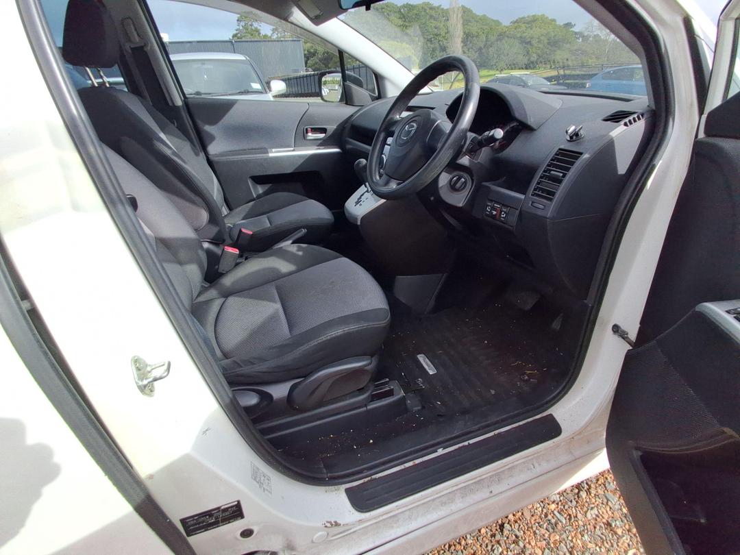 Photo '11' of Mazda Premacy Photo '11' of Mazda Premacy